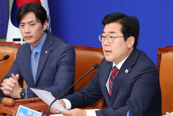 ‘무덤같다’는 <b>대통령실</b>…<b>박찬대</b> “새 정부 출범 방해, 범죄행위”