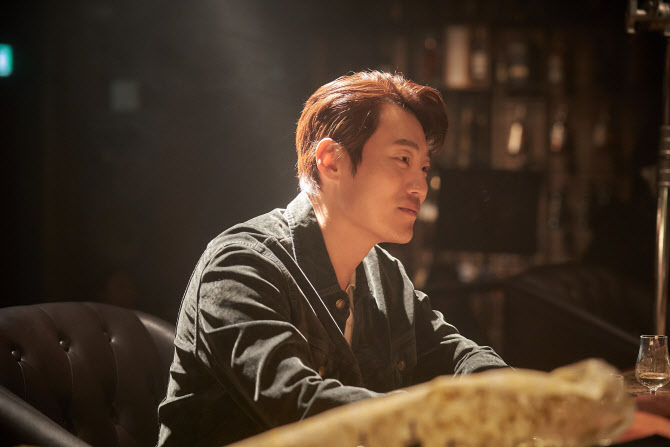 '<b>나인 퍼즐</b>' 배우 이희준, 극의 온도 바꾼 강렬한 존재감