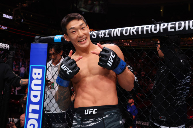 단 한 경기 만에 화제 중심에 선 <b>유주상</b>...화이트 UFC 대표도 찬사