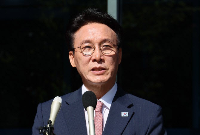 “<b>김민석</b>, 불법자금 제공자에 돈 빌리고 안갚아” 의혹 제기