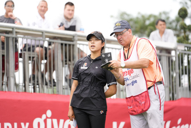 이일희 이어 이번엔 <b>이미향</b>…<b>마이어</b> LPGA 1R 8언더파 몰아쳐 단독 선두