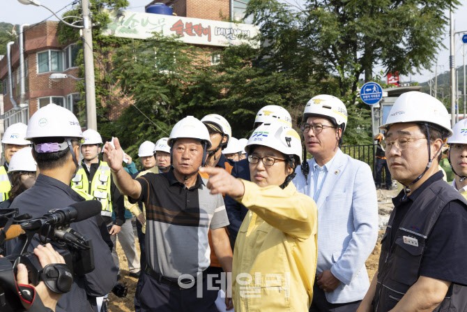 "지나침이 모자람보다 낫다" 장마에 대비하는 <b>김동연</b>의 자세