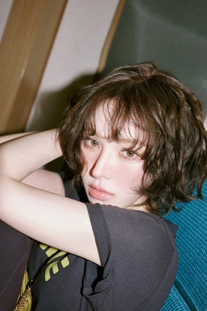 롯데, 사직구장 물들일 '<b>크러시 페스티벌</b>' 개최...가수 <b>웬디</b> 시구
