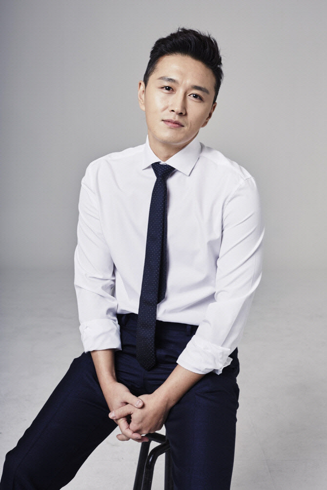 <b>진태현</b>, <b>갑상선암</b> 수술 무사히 마쳤다 "왕래 없던 <b>김우빈</b>도 챙겨줘"
