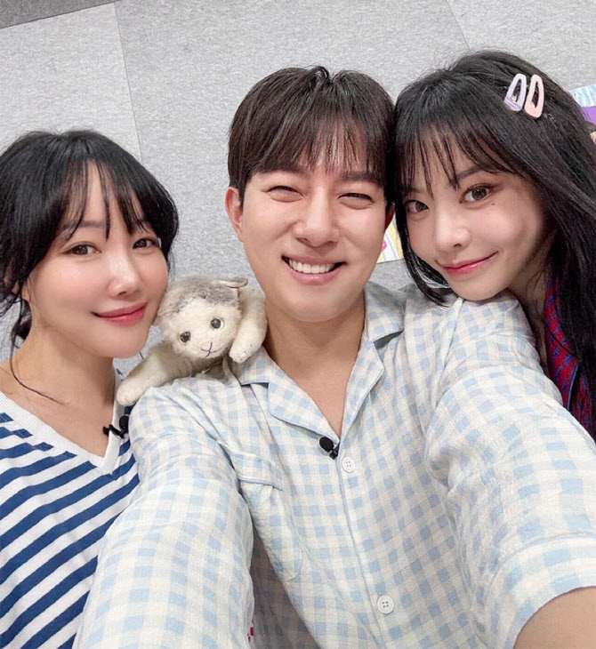 <b>서유리</b>, 논란 정면돌파 "20억 빚 중 13억 갚아…최근 <b>썸남</b> 생겼다"