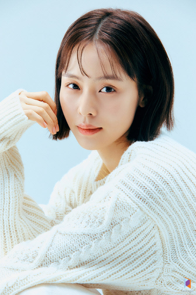 [단독]배우 <b>최윤라</b>, 결혼 7개월 만 <b>임신</b> '경사'…7월 출산