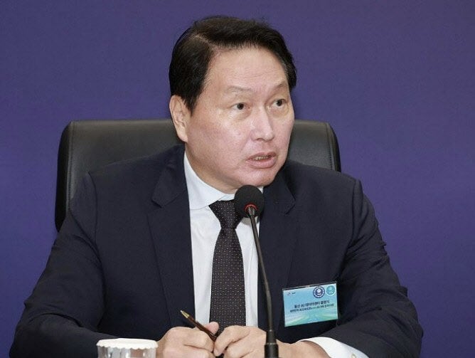 [속보]'<b>SK실트론</b> 지분 편취 의혹' <b>최태원</b> 회장 최종 <b>승소</b>