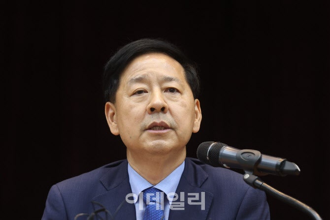 <b>구윤철</b> "라면·달걀값 등 생활물가 관리 중점…재정 성과중심 운영"(종...