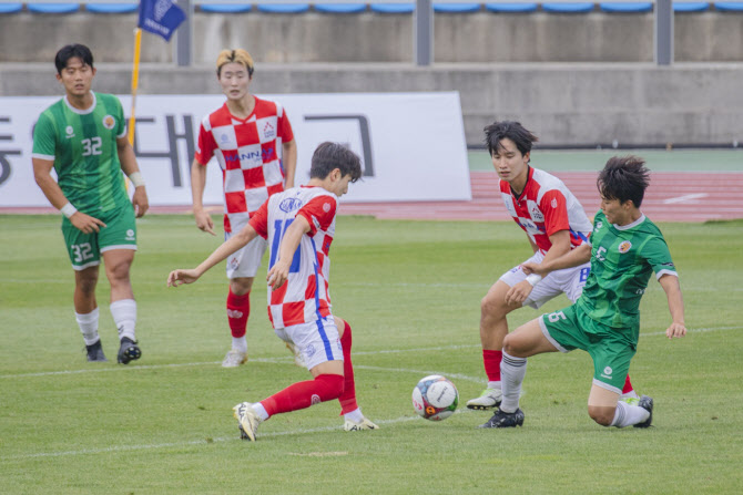 61회 <b>추계대학축구연맹전</b>, 2일 태백서 개막... 4가지 변화 눈길