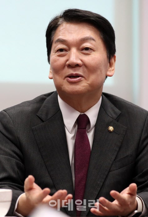 ‘<b>국힘 혁신</b>위원장’ <b>안철수</b> “고름·종기 적출하고 <b>국힘</b> 살릴 것”