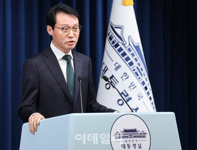 李대통령, 계양 <b>맨홀 사고</b>에 “<b>특단 조치</b> 마련” 지시(상보)