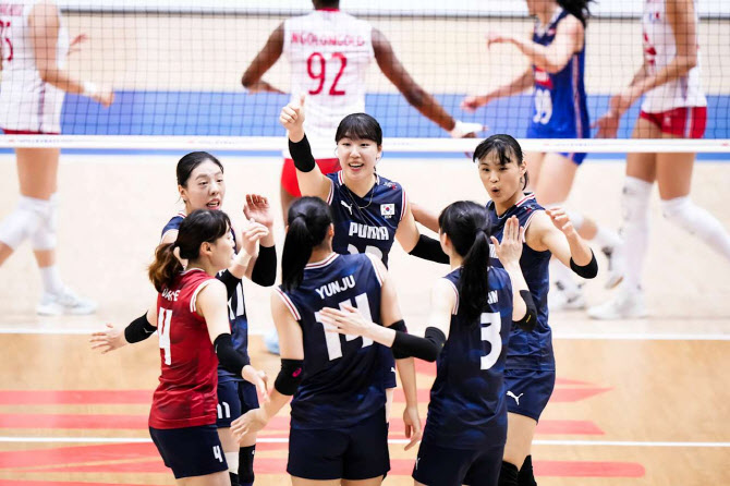 '<b>강등 위기</b>' 한국 <b>여자배구</b>, 프랑스에 완패... VNL 1승11패 마감