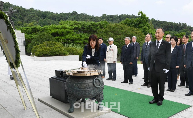 <b>강윤진</b> 신임 <b>보훈부 차관</b> "집행 보다 정책 부처로 거듭나야"
