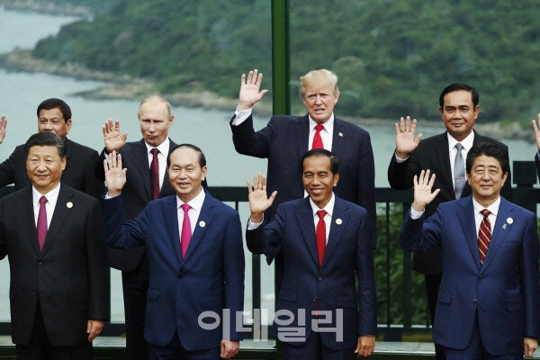 <b>트럼프</b>·<b>시진핑</b>·<b>푸틴</b> ‘9월 회동 가능성’ 러 “들은바 없어”
