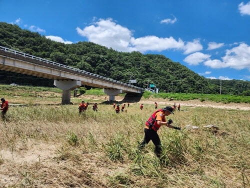 <b>산청</b> '마지막 <b>실종자</b>' 열흘째 무소식…<b>수색</b> 장기화 우려