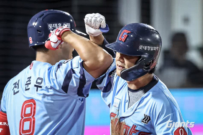 '손호영 첫 만루포' <b>롯데</b>, NC와 '<b>낙동강더비</b>' 위닝시리즈