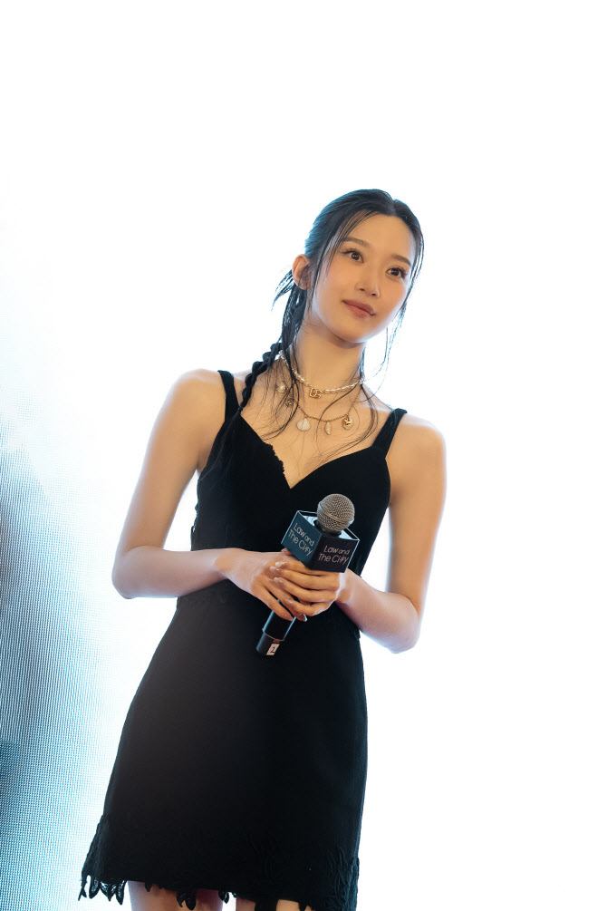 <b>문가영</b>, 말레이시아 방문…2만 팬+현지 취재진 '열기'