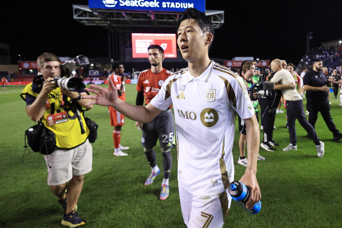 ‘아시아 축구·야구 스타’ <b>손흥민</b>·<b>오타니</b> 만난다... 다저스서 시구