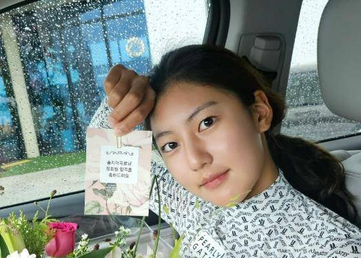<b>송종국</b> 딸 <b>송지아</b>, KLPGA <b>프로골퍼</b> 됐다