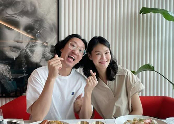 개그맨 <b>김경진</b>, 결혼 5년 만에 <b>쌍둥이</b> 아빠된다…모델 <b>전수민</b> <b>임신</b>