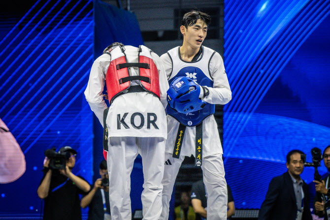 '태권브이' <b>배준서</b>, 남자 58kg급 <b>우승</b>...결승서 김종명 제압