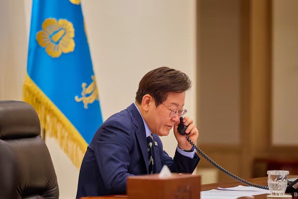 李대통령, 폴란드 총리와 첫 통화…<b>방산</b>·인프라 <b>협력 강화</b>