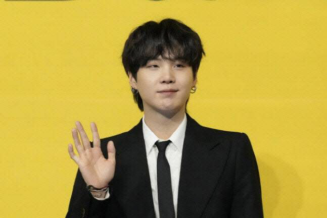 BTS <b>슈가</b> ‘<b>해금</b>’ 뮤직비디오 유튜브 <b>1억뷰</b>