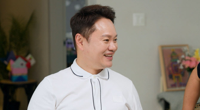 <b>김민교</b> "종합병원 원장 父, 사기 당한 뒤 스님 돼…췌장암으로 <b>별세</b>"