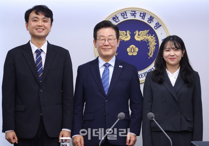 李대통령, ‘<b>청년</b> 주간’ 맞아 현장 소통…오늘 타운홀 미팅 연다