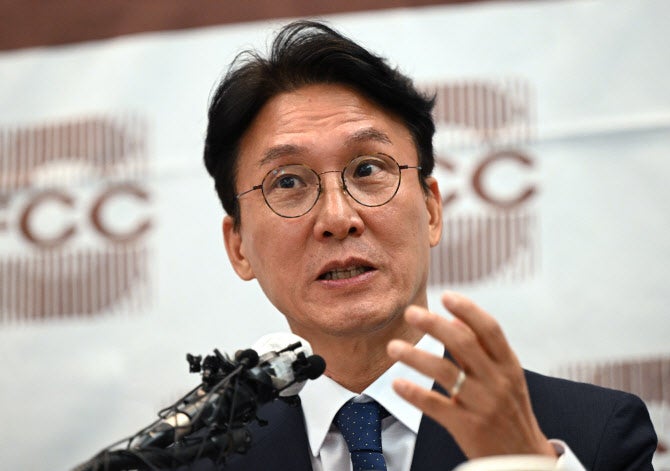 김민석 “<b>비자 문제 해결</b> 전까지 <b>미국</b> 투자 어렵다"