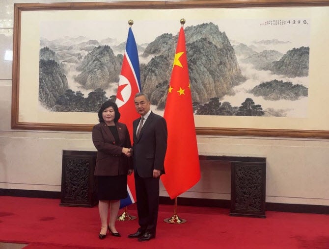 中 <b>왕이</b>, 北 <b>최선희</b>와 베이징서 <b>회담</b>… 시진핑 방북 논의 가능성