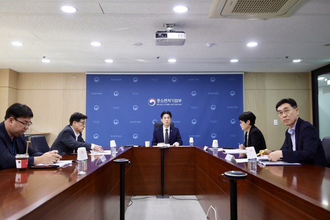 추석 맞이 소비 불씨 살린다…<b>상생페이백</b>·<b>상생</b>소비복권 홍보 박차