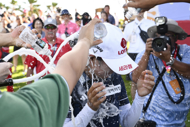 <b>LPGA 투어 직행</b>한다…<b>황유민</b> “제 꿈 시작되는 기분에 설레”