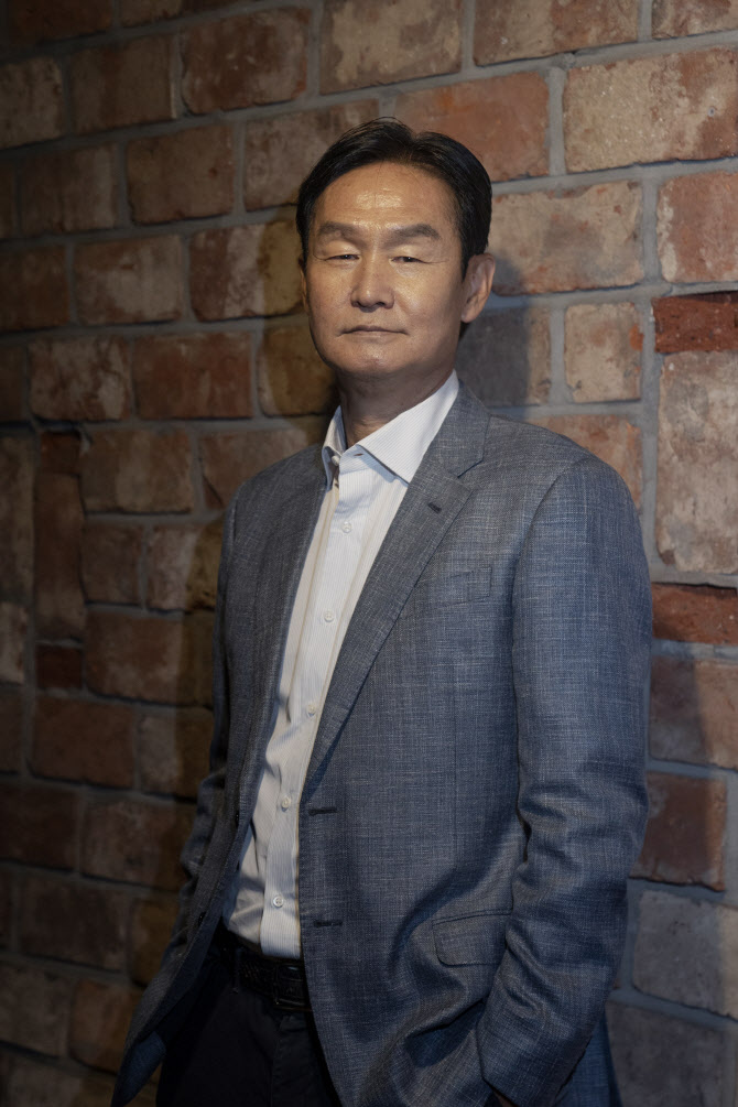 '<b>슈팅스타2</b>' <b>최용수</b> 감독 "구자철, 울산바위인 줄"…영입 후회한 이유 [...