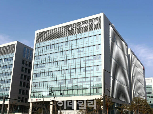 0006151067_001_20251030115814517.jpg?type=w800