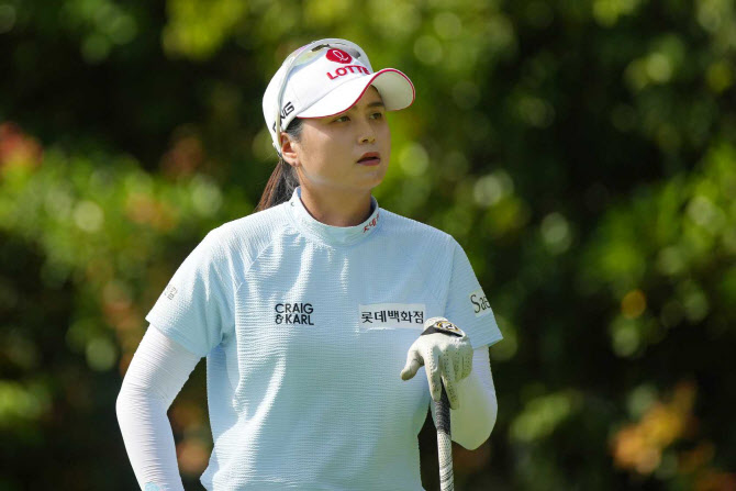 '무관의 상금 1위' 최혜진, 드디어 첫 우승 보인다…'5타 차 <b>선두</b> 질주'