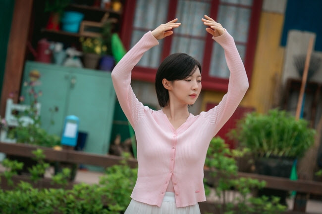 '<b>부세미</b>' <b>주현영</b> "잔디밭 발레신, '나는 솔로' 패러디 맞아" [인터뷰]④
