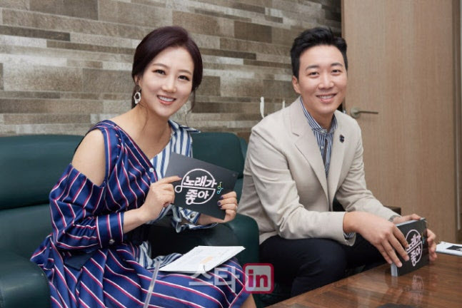 <b>장윤정</b>, 사망 <b>가짜뉴스</b> 직접 해명…도경완 "이런 XX들" 분노