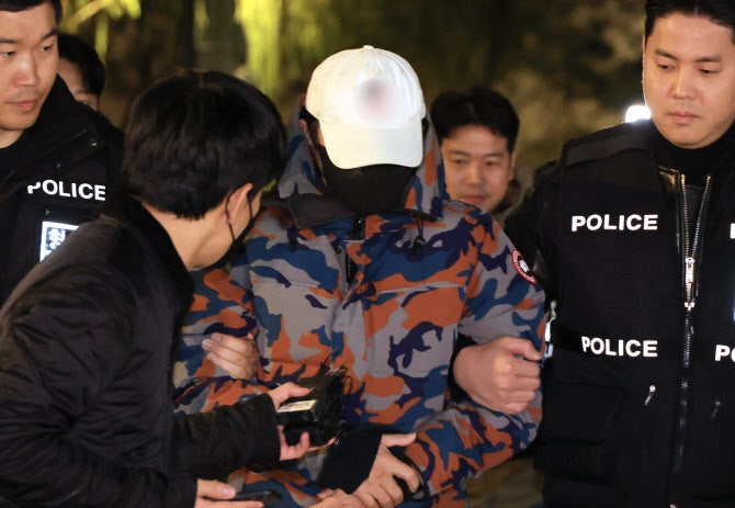 ‘김건희 계좌관리’ <b>도이치 주가조작</b> 공범, <b>구속심사</b> 불출석