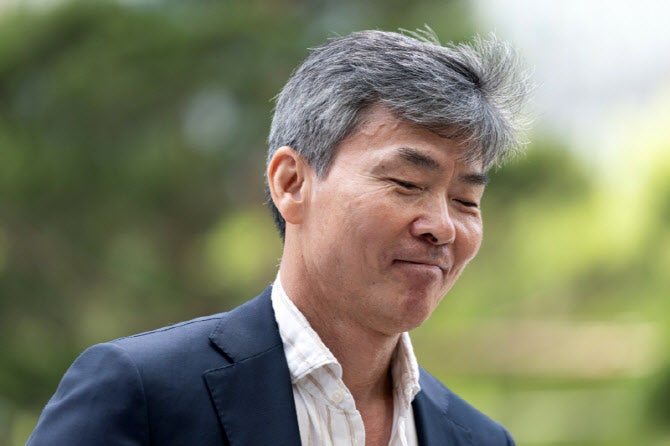 '김건희 측근' 이종호, '재판로비 명목 수수' 1심 징역 1년 6개월