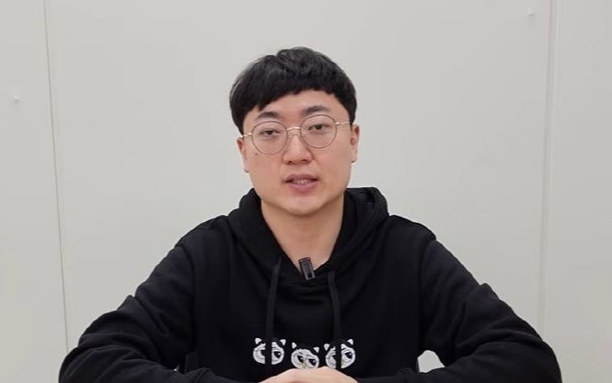 충주맨 퇴사에 '왕따설' 구독자 대폭락 거듭...마침내 입 열어