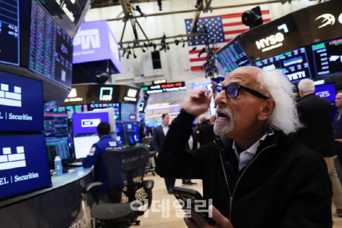 반도체주 변동성 확대…나스닥 1%↓·트럼프 "이란 대응" 경고 [월스트리트in]