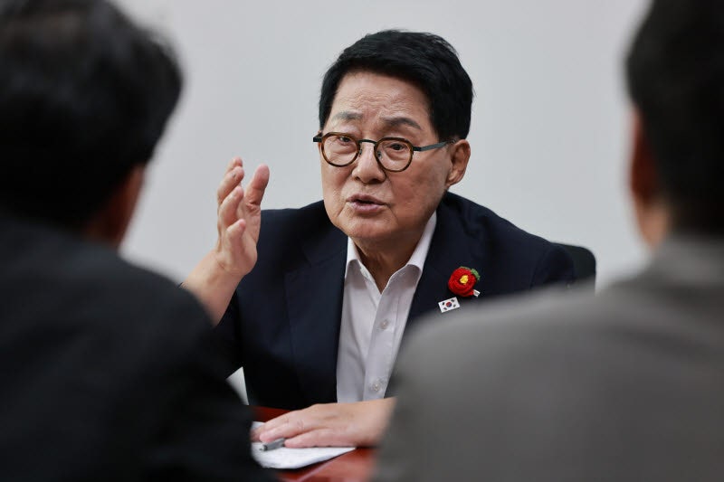 "제발 문자 좀 안보냈으면"...'정치9단'도 친명·친청 시달려