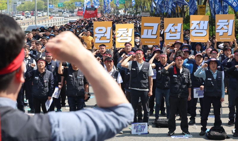 현대차, 아틀라스 투입까지 하청노조와 교섭할 판