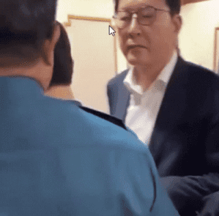 "경찰이 보좌진 목 조르려해"...신동욱 공개 영상 보니