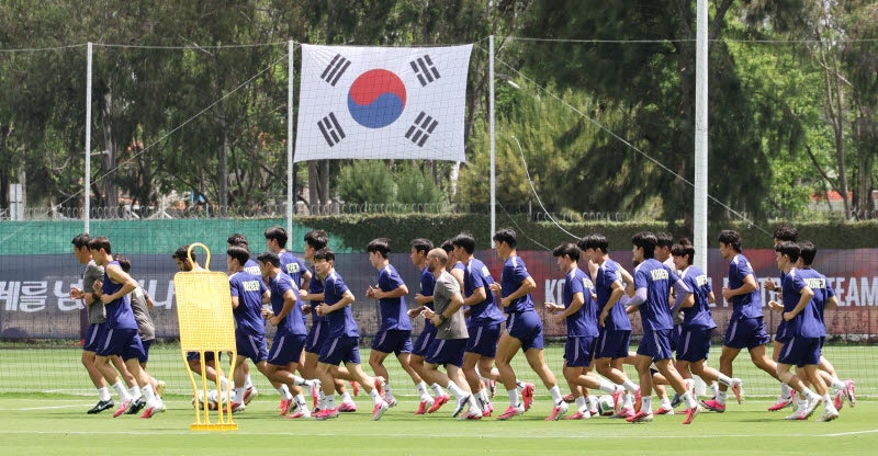 홍명보호, <b>멕시코</b>전 대비 비공개 전술 훈련... 세트 피스도 점검[북중미...