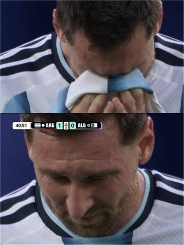 '해트트릭 원맨쇼' 메시, 골 넣고 눈물 훔친 이유는
