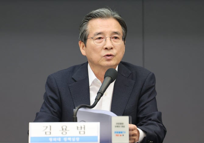 김용범 “삼성·SK하이닉스 호남 투자 논의 있는 것 사실”