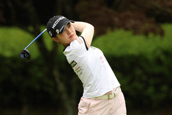 JLPGA 최고상금 사냥하러 <b>박현경</b>·박민지·고지원 출격