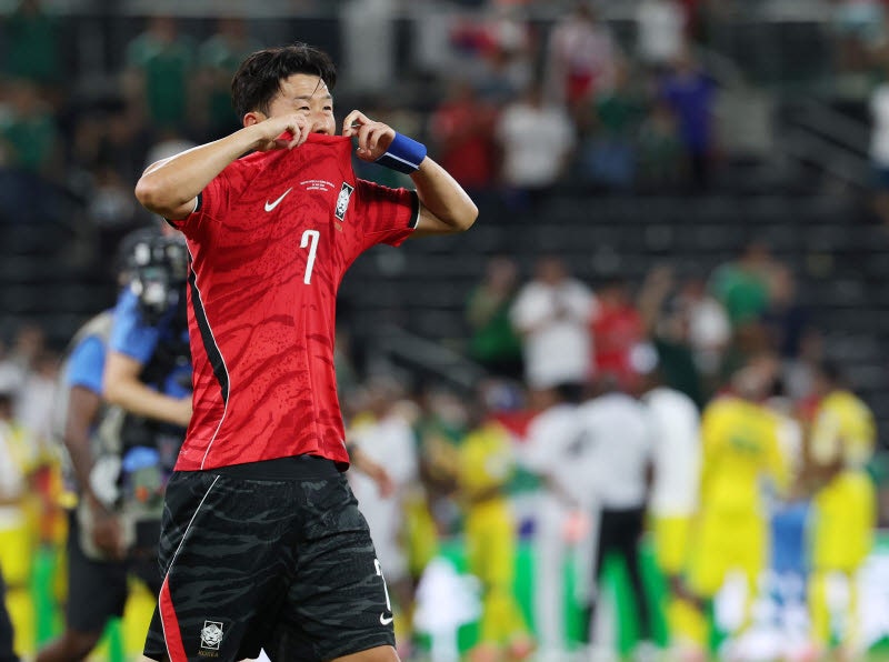 '<b>일본</b>·호주 부탁해'…한국, 이르면 오늘 32강 진출 확정
